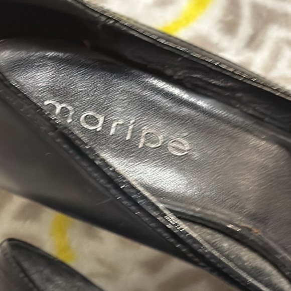 Size 7.5 Maripe black heels, peep toe, silver buckle - Picture 4 of 8